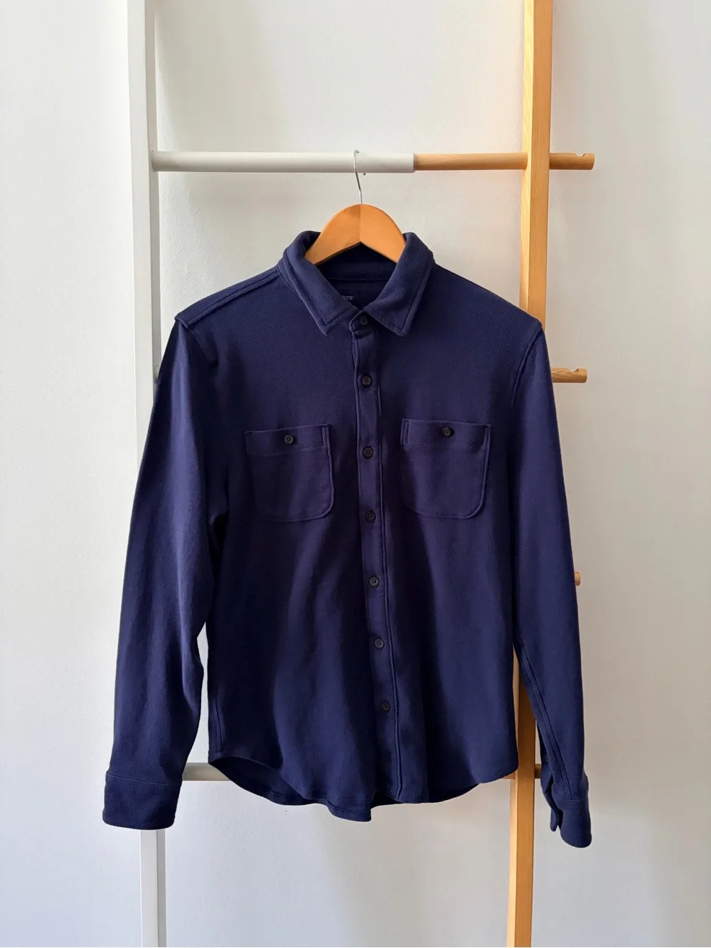 Men’s J. Crew Navy Long-Sleeve Button-Down Shirt‎